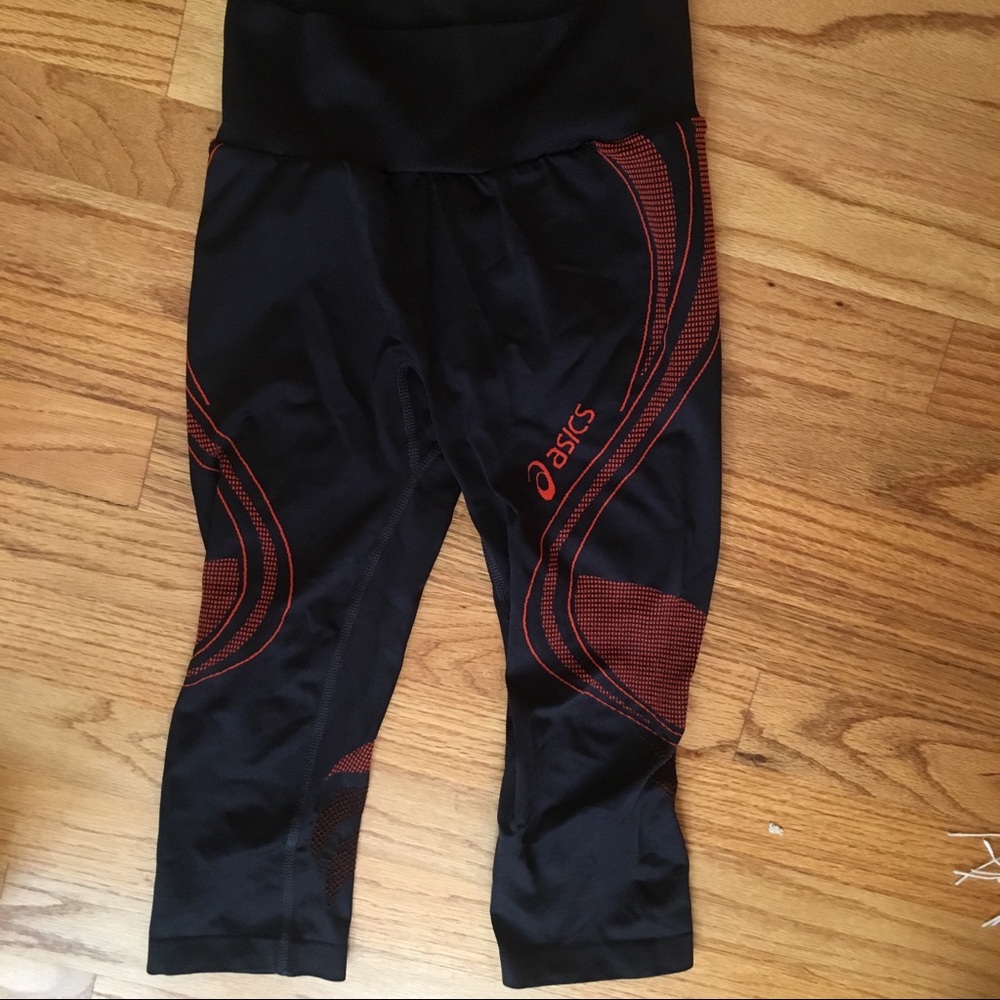ASICS running capris